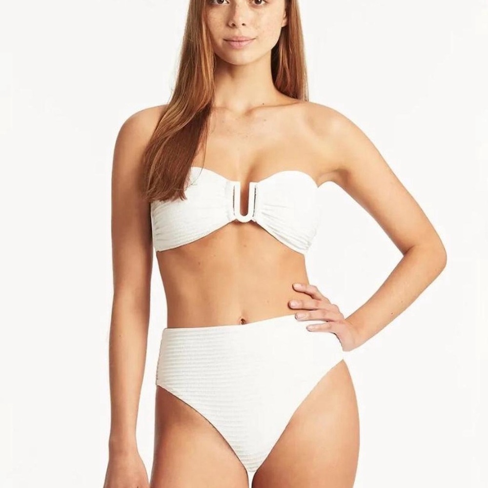 Sea level swim set